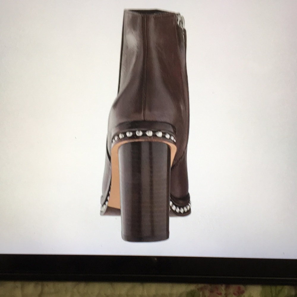 COACH boots,size 8. - Picture 4 of 8